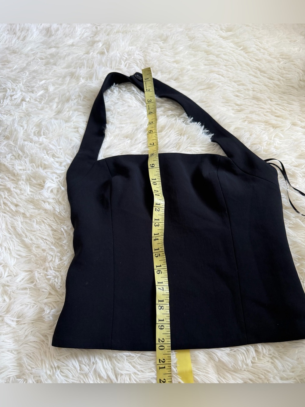 Aritzia Whisper Halter Top - Crepette™ - Picture 6 of 8